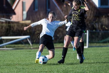 Bild 146 - B-Juniorinnen MSG Steinhorst Krummesse - SV Frisia 03 Risum Lindholm : Ergebnis: 0:5
